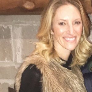 Meet your Posher, Courtney